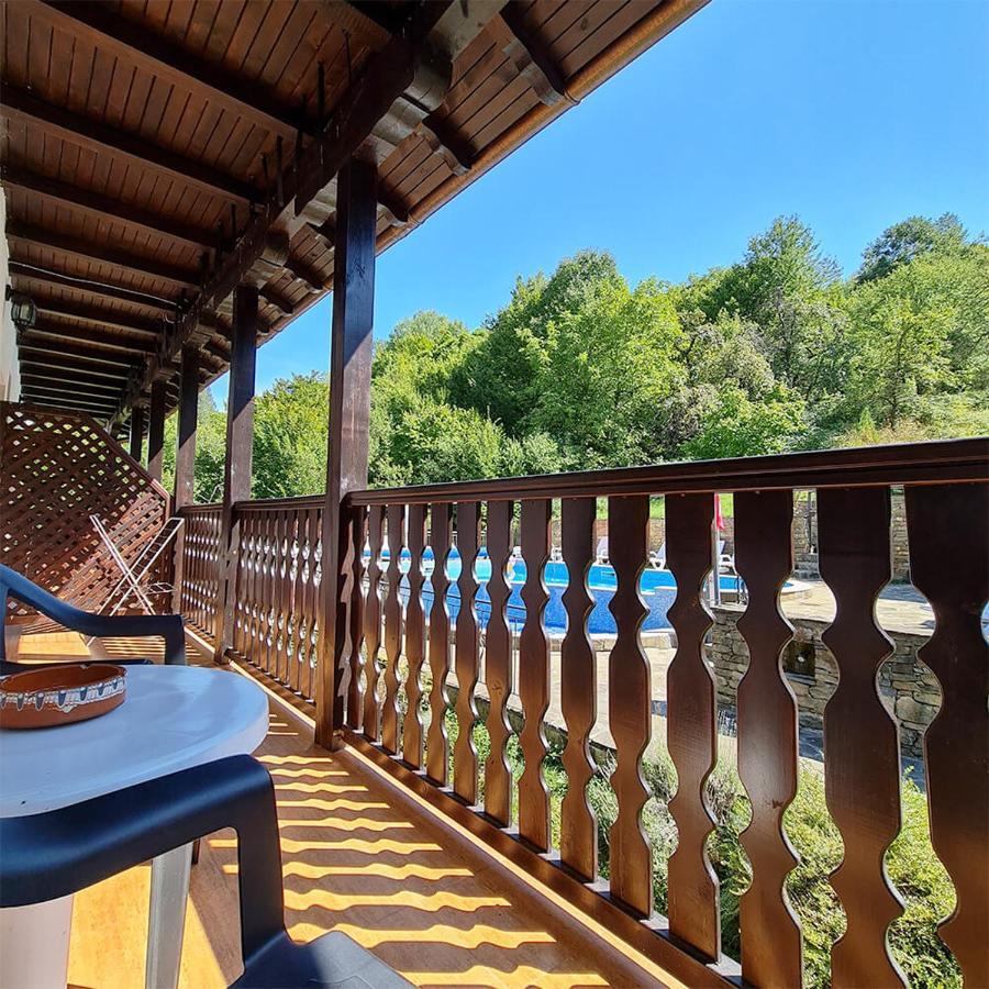 Family Hotel Chiflik Hills Exterior foto