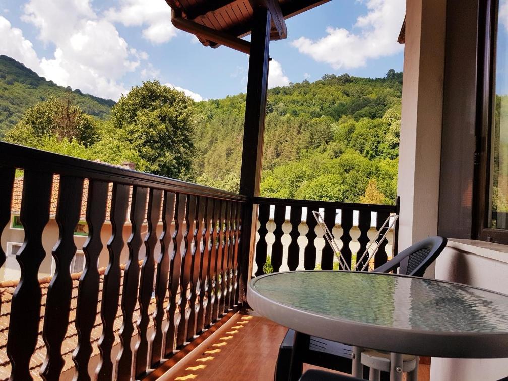 Family Hotel Chiflik Hills Zimmer foto